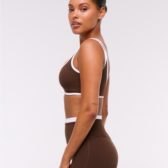 Abercrombie & Fitch YPB StudioFlex Sports Bra - Picture 3 of 7